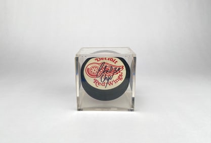 Detroit Red Wings Hockey Puck Signed by Chris Osgood in Case