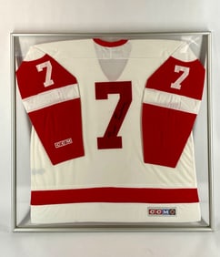 Ted Lindsay Signed Detroit Red Wings Framed Jersey