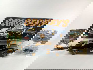 Smokey Yunicks Best Damn Garage Tribute Set with 1957 Chevy Daytona Model