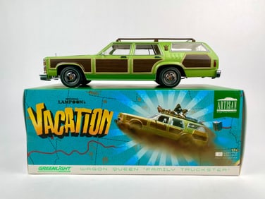 GreenLight Artisan Collection 1:18 Scale National Lampoons Vacation Wagon Queen Family