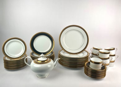 Bernardaud Limoges “Madison Noir" Porcelain Dinner Set, 42 Pieces