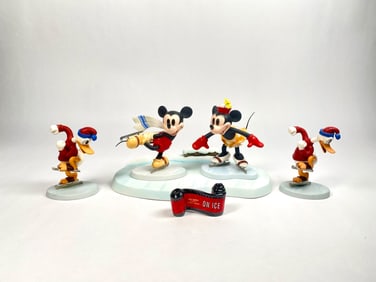 Walt Disney Classics Collection On Ice Set (COA Original Box)