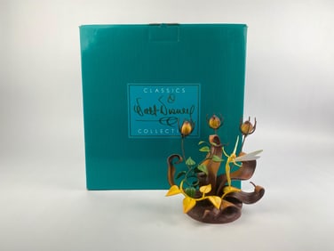 Disney Classics Collection Fantasia 'The Touch of an Autumn Fairy' Members Exclusive Figurine