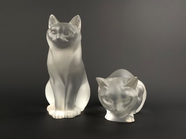 Pair of Lalique France Frosted Crystal Cat Sculptures 'Chat Assis' & 'Chat Couche'