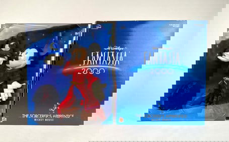 Walt Disney Fantasia 2000 'The Sorcerer's Apprentice' Mickey Mouse Figurine in Unopened Original