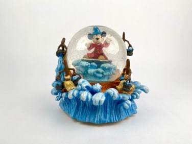 Disney Fantasia 'Sorcerer's Apprentice' Mickey Mouse Snow Globe (Original Box)