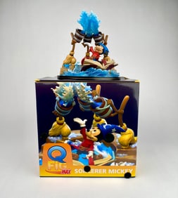 Q-Fig MAX Disney Fantasia Sorcerer Mickey Collectible Figure