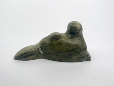 Clivelon Totan (Inuit, Igloolik) Serpentine 'Seal' Signed Sculpture, 2002