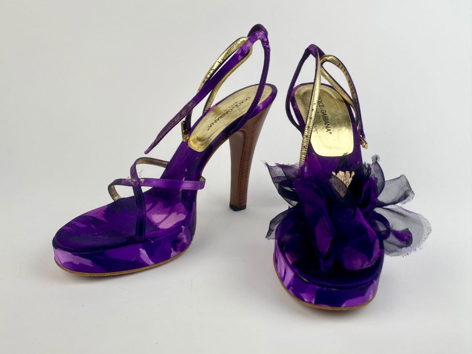 Dolce & Gabbana Purple Floral Satin Platform Sandals, Size 38 (1 of 12)