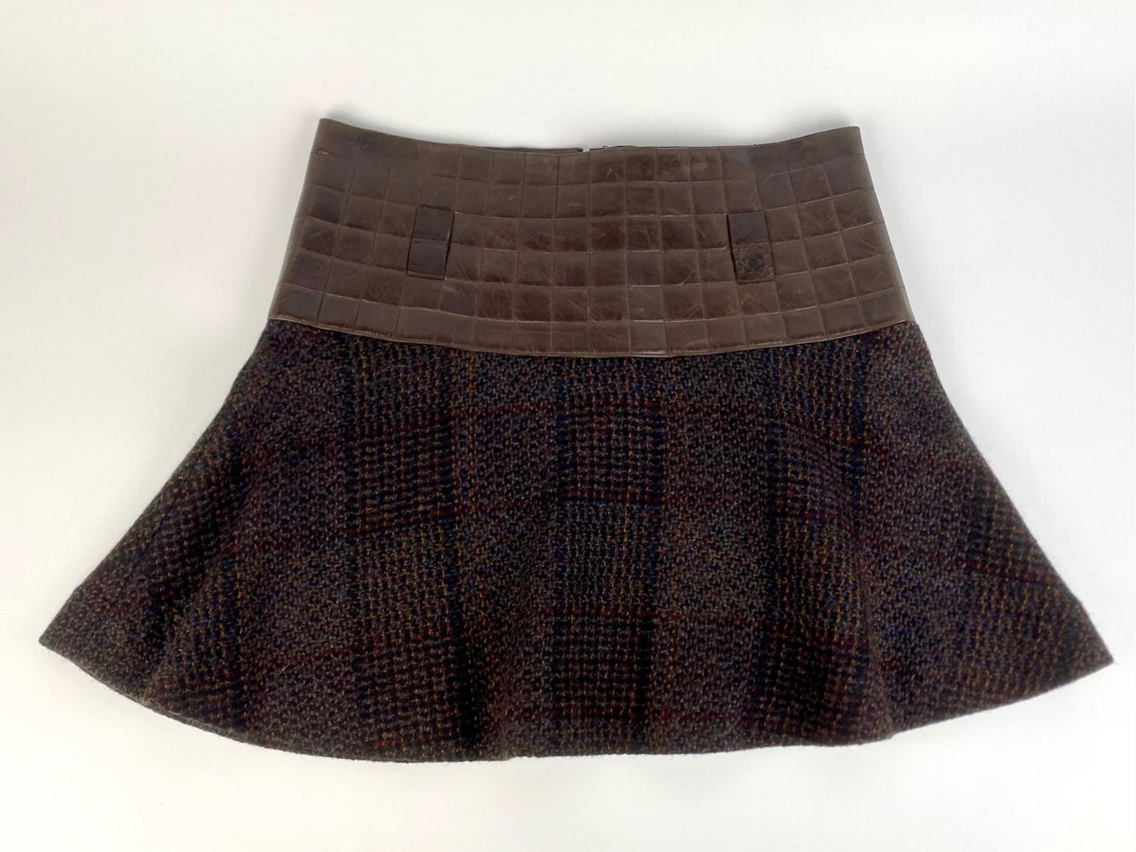 Chanel Brown Calfskin Quilted Waist Wool Tweed Mini Skirt, Size 38 (1 of 9)