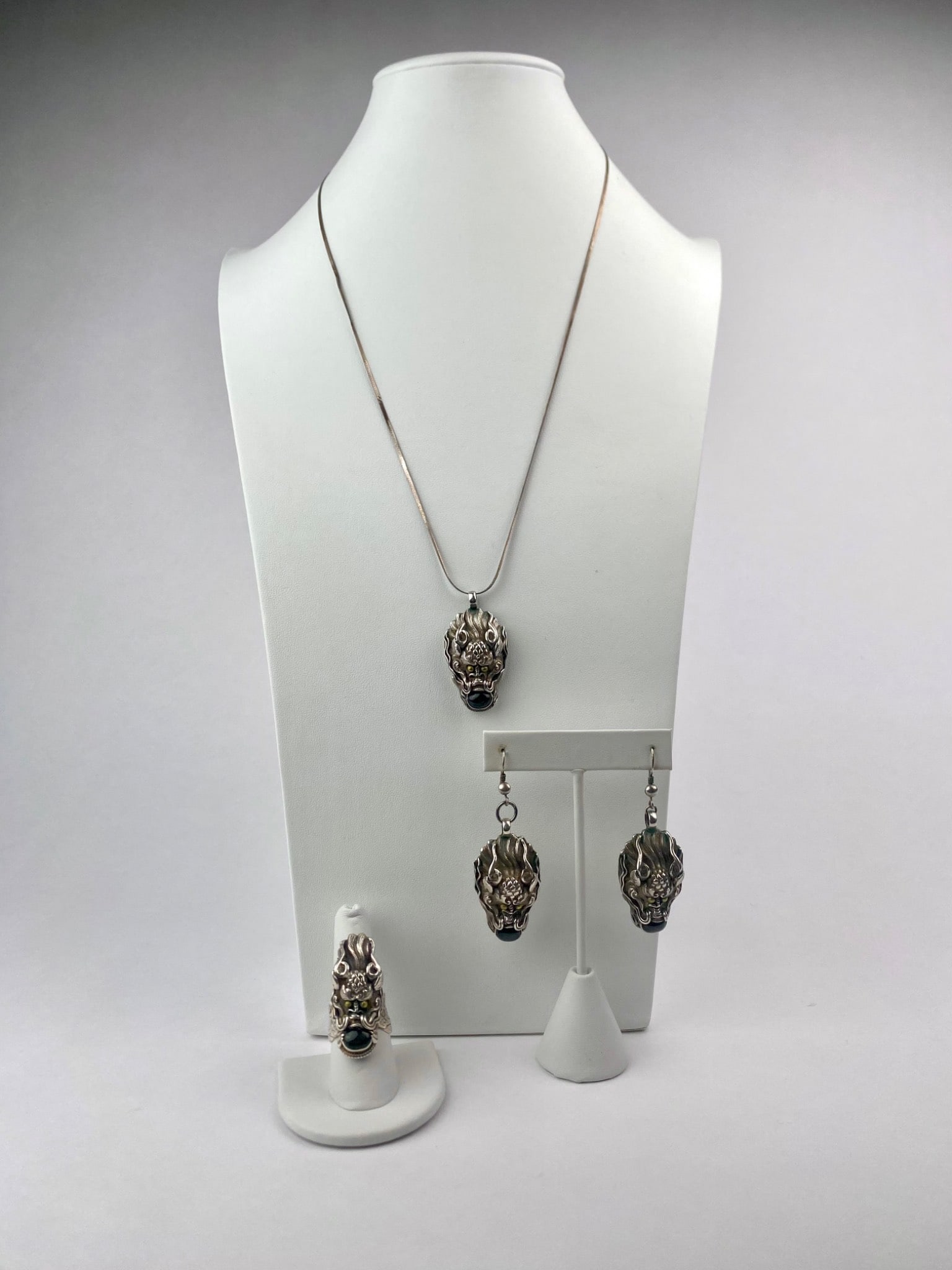 Sterling Silver Dragon Head Jewelry Set with Onyx Cabochons (1 of 12)