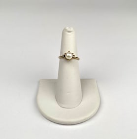 14K White Gold Ring with Pearl & Diamonds