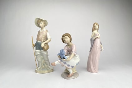 Lot of Three Lladro Porcelain Figurines