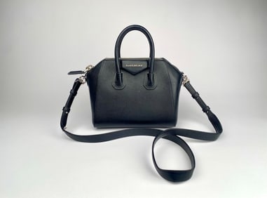 Givenchy Black Pebbled Leather Antigona Bag with Strap