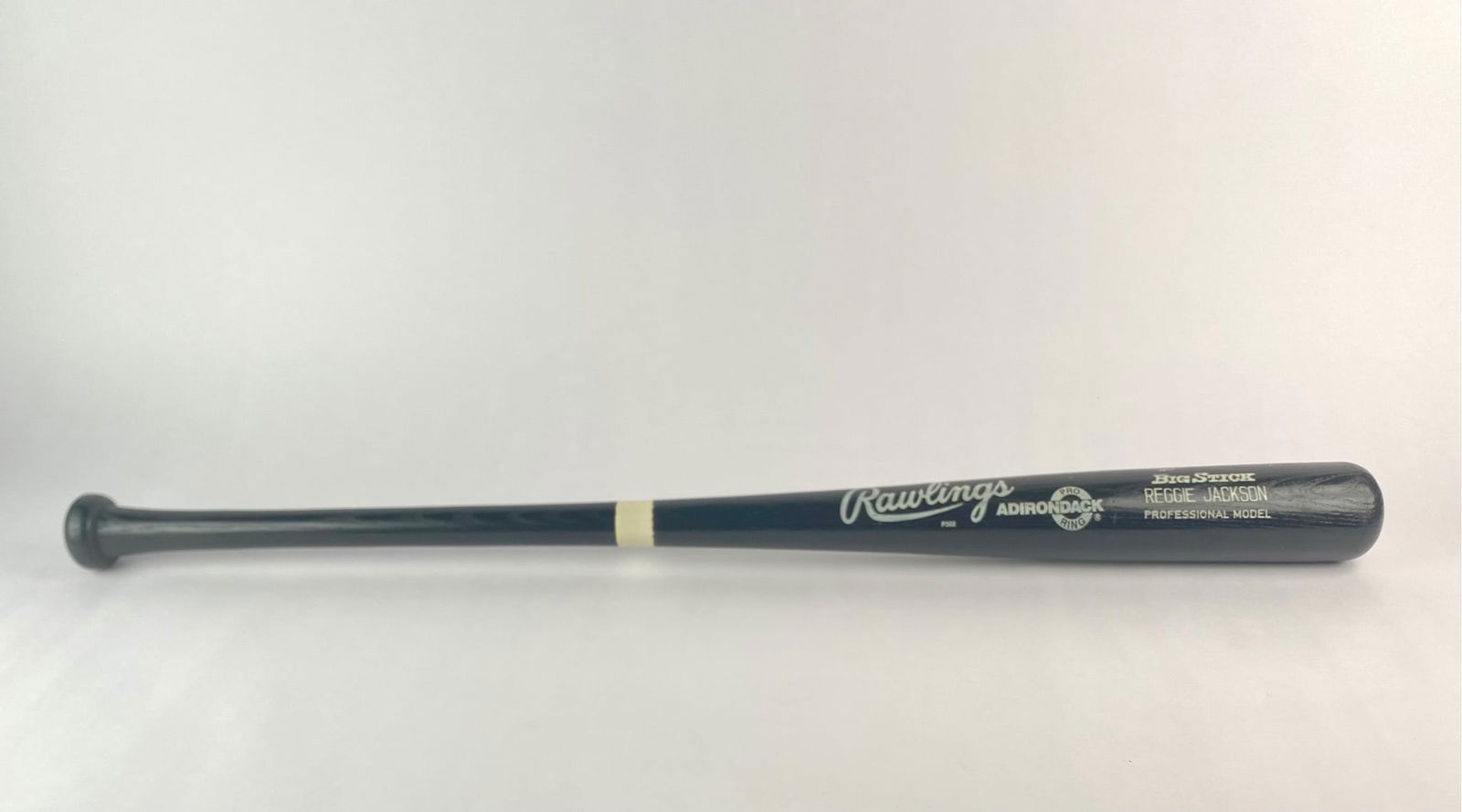 Reggie Jackson Signed Limited Edition Rawlings Adirondack Professional Model Bat (1 of 8)