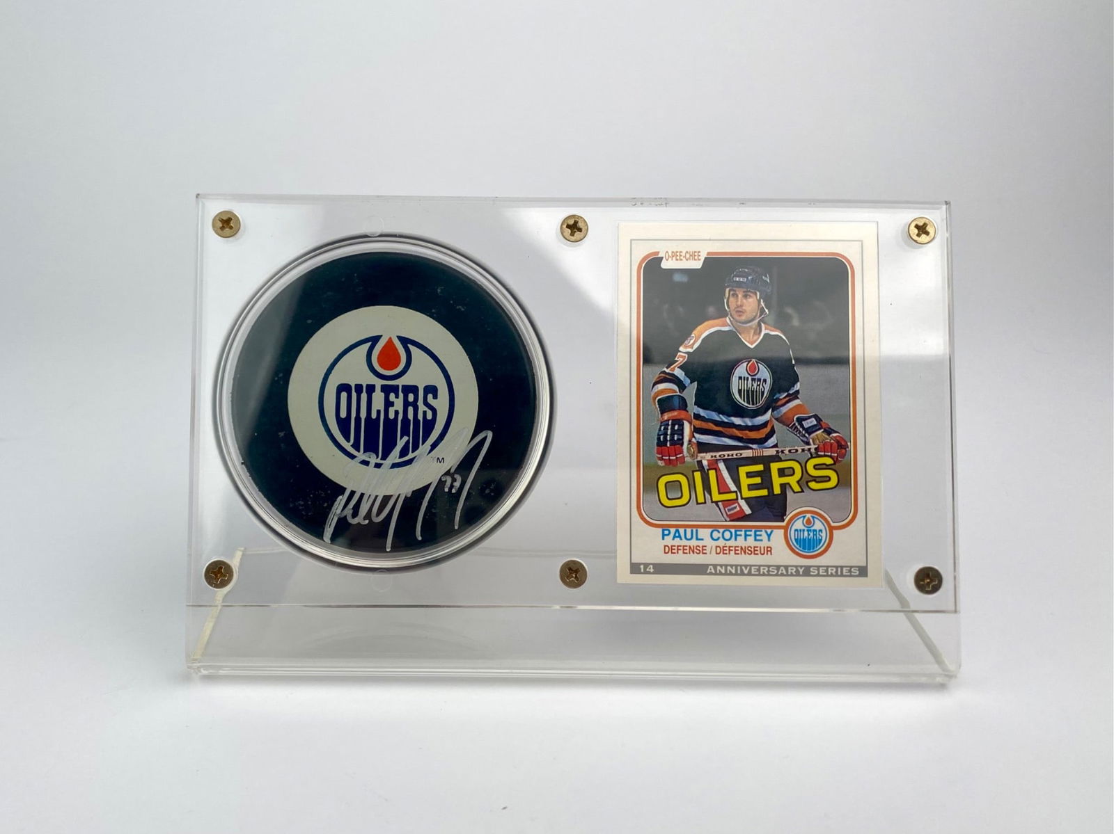 Paul Coffey Signed Edmonton Oilers Puck with Card in Display (1 of 8)