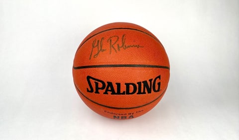 Spalding Basketball Signed by Glenn Robinson