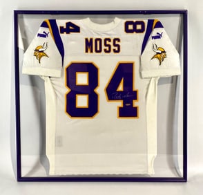 Minnesota Vikings Randy Moss Signed Jersey in Display Frame