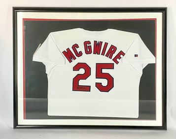 Framed Mark McGwire Signed St. Louis Cardinals Framed Jersey