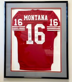 Joe Montana Signed San Francisco 49ers Jersey with COA