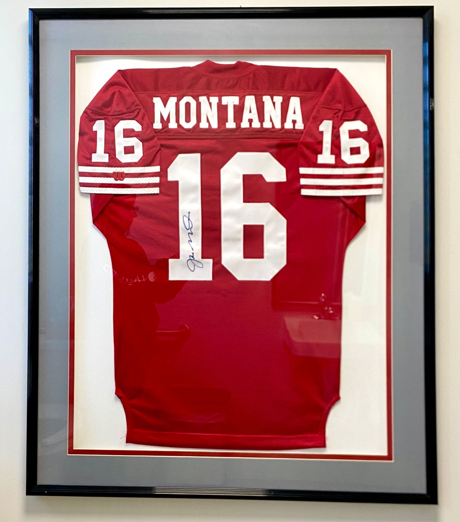 Joe Montana Signed San Francisco 49ers Jersey with COA (1 of 6)