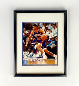Allan Houston Signed Pistons Photo with NBA Hologram