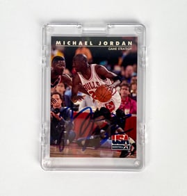 Michael Jordan Signed 1992 SkyBox USA Game Strategy Card
