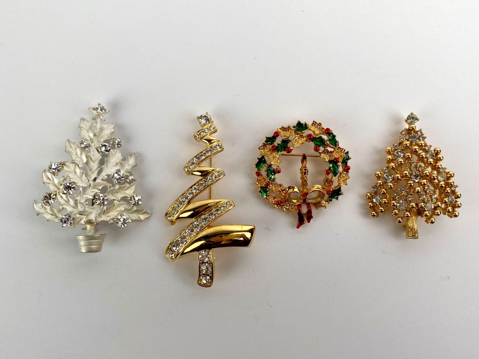 Set of Four Vintage Holiday Brooches – Eisenberg Ice & Monet (1 of 12)