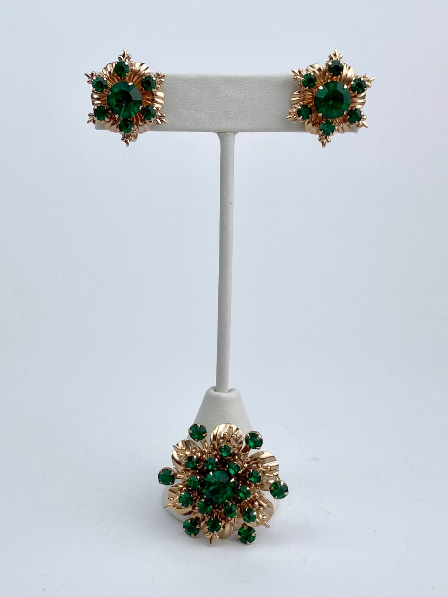 Vintage Gold-Tone & Emerald-Green Rhinestone Brooch and Earring Set (1 of 8)