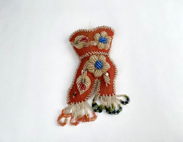 Iroquois Beaded Whimsy Pin Cushion, Floral Motif