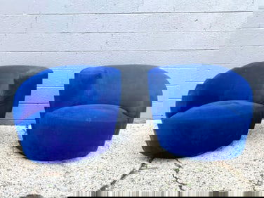 Pair of Weiman Company Swivel Club Chairs in Royal Blue