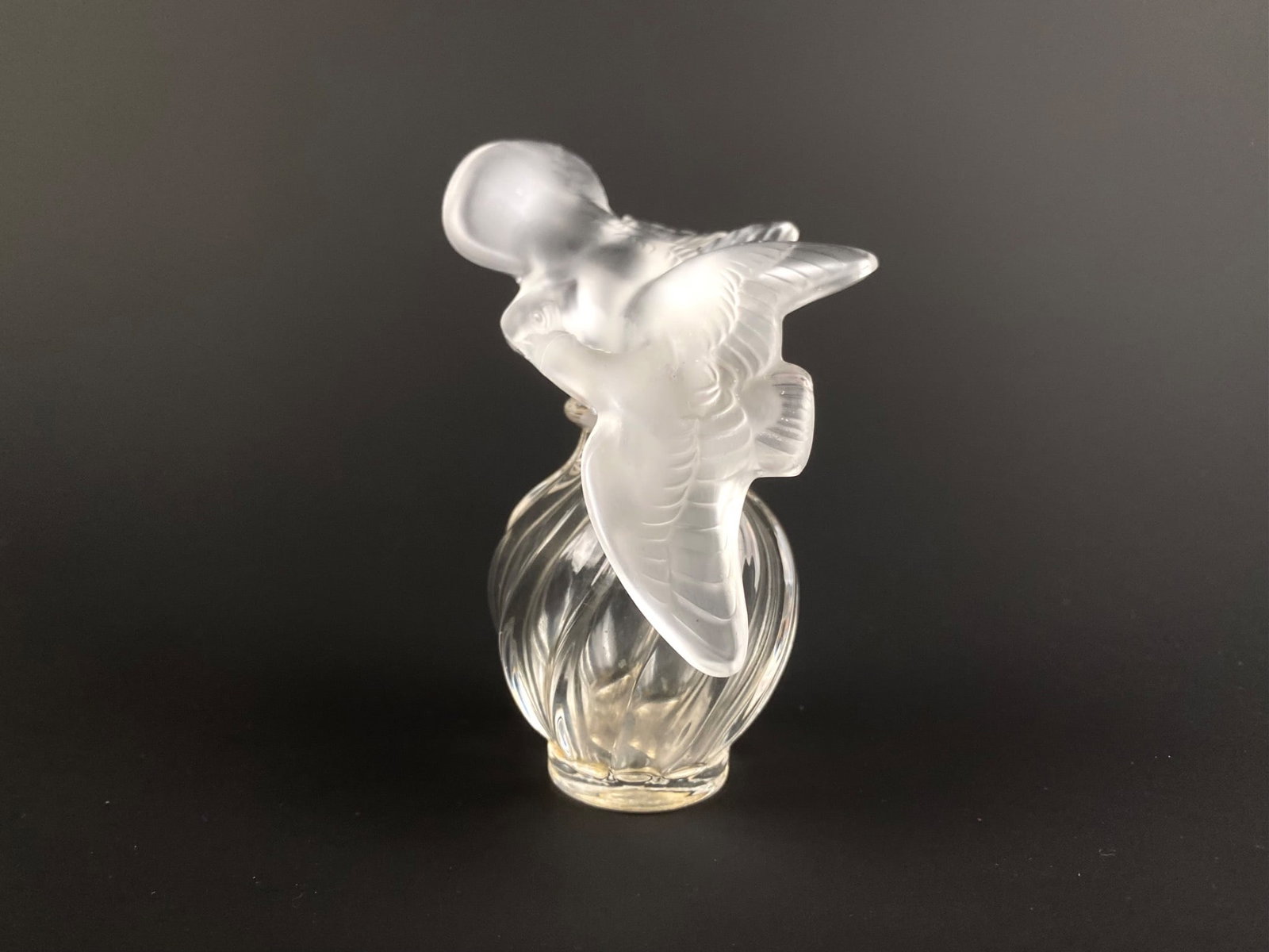 Lalique ‘Deux Colombes’ Frosted Glass Perfume Bottle (1 of 11)