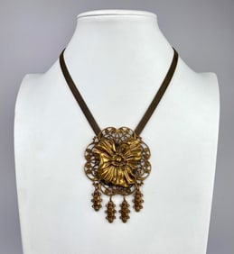 Vintage Art Nouveau-Style Gilt Meatal Floral Pendant Necklace