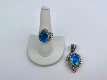 Sarda Sterling Silver Blue Faceted Stone Ring & Locket Pendant Set
