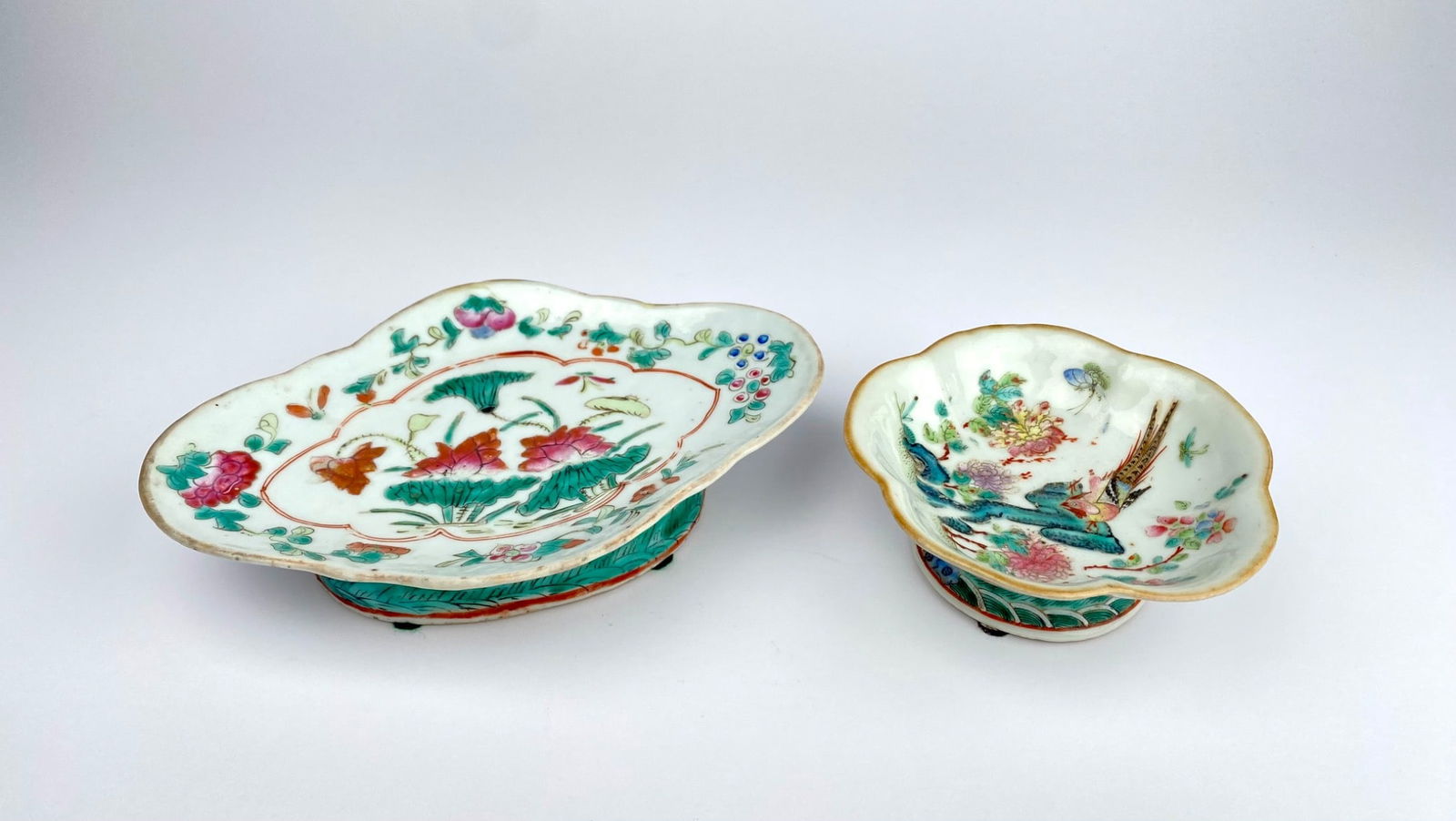Pair of Antique Chinese Export Porcelain Sweetmeat Dishes, circa 1900 (1 of 9)