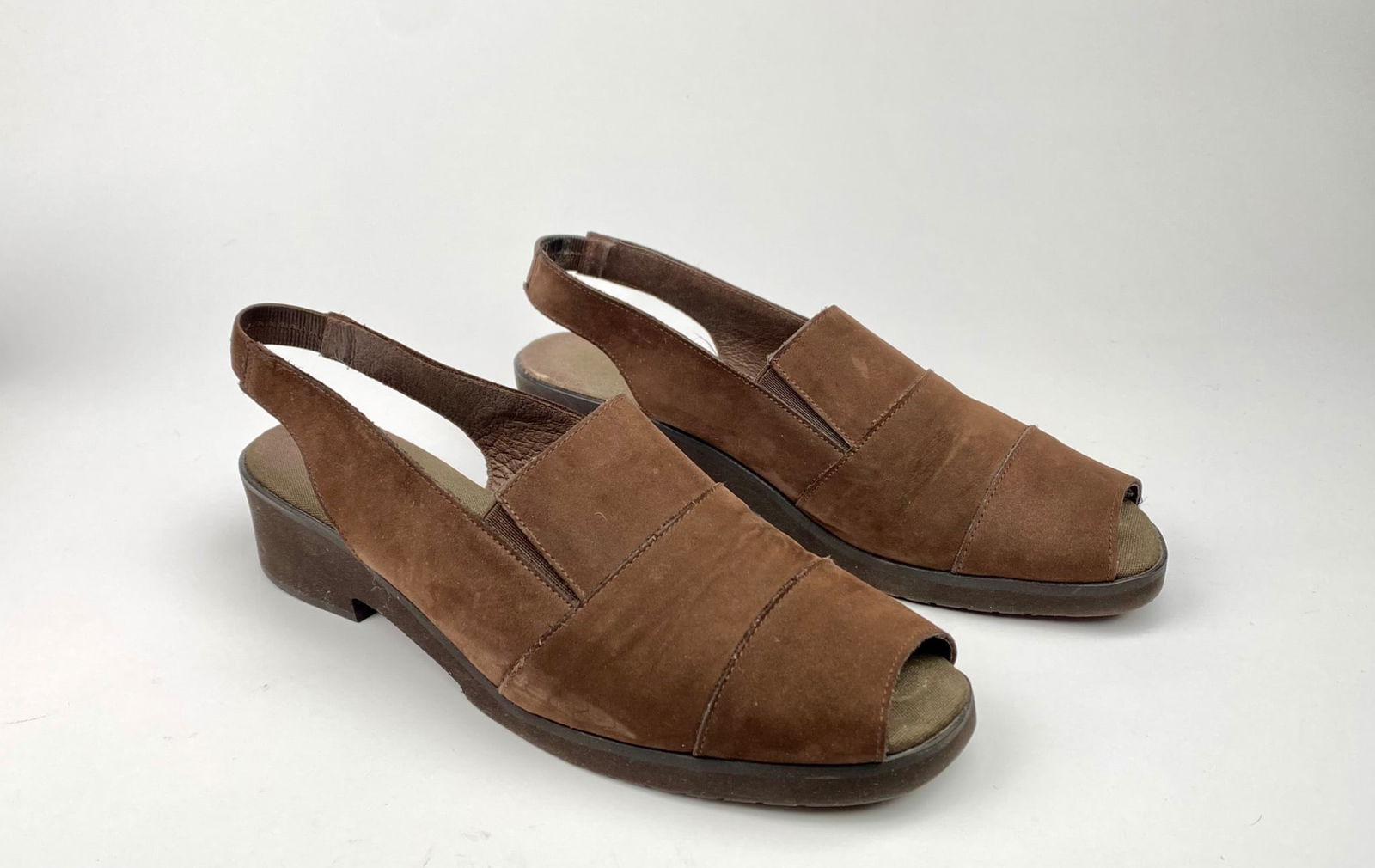 Andre Assous ‘Featherweights’ Brown Suede Slingback Sandals, Size 9 (1 of 8)