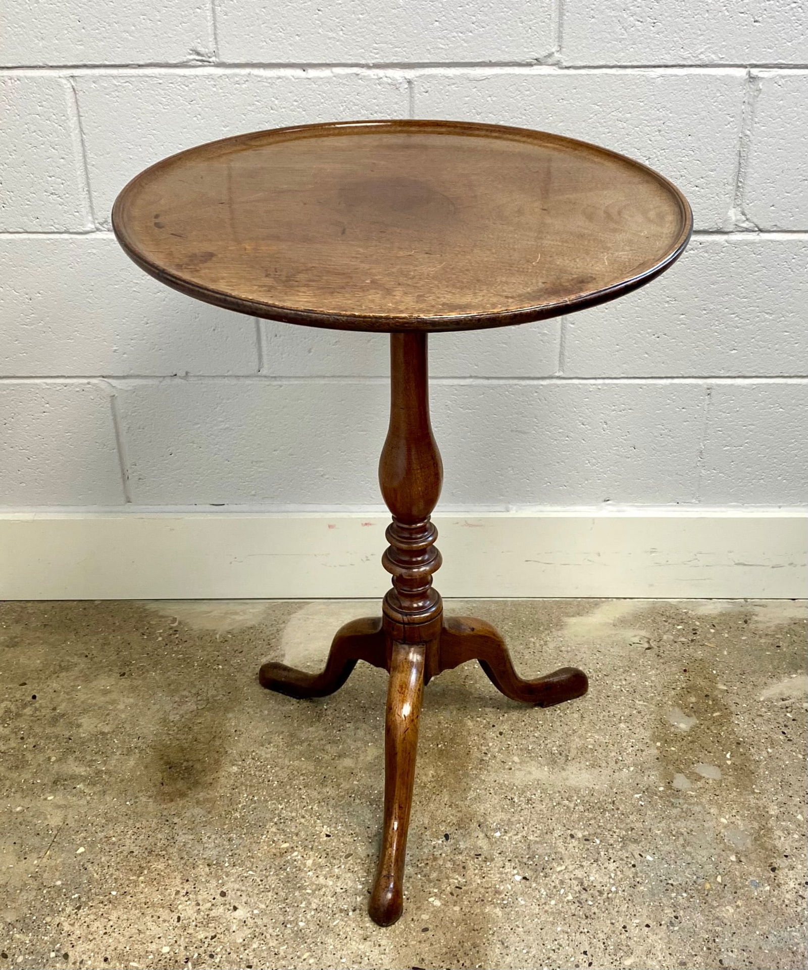 Antique Georgian Mahogany Tilt-Top Tripod Table, Circa 1800 (1 of 8)