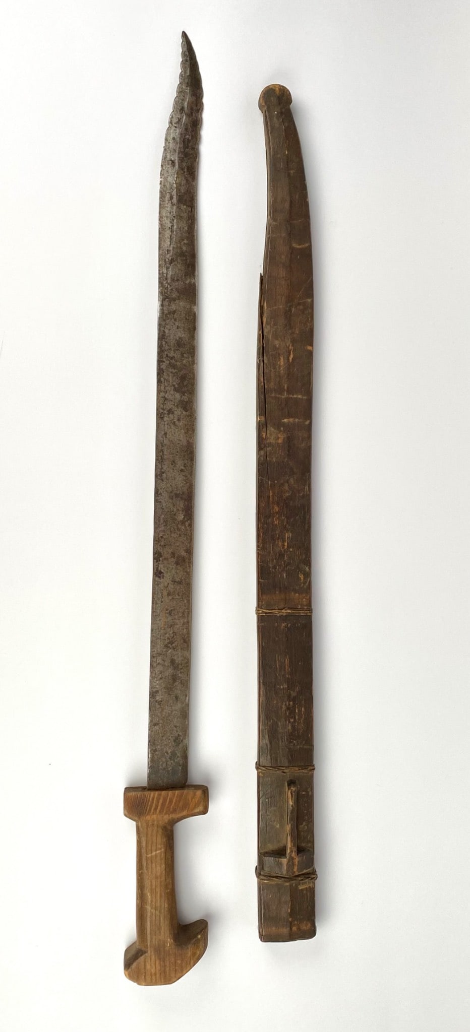 Southeast Asian Parang or Golok with Wood Scabbard (1 of 10)