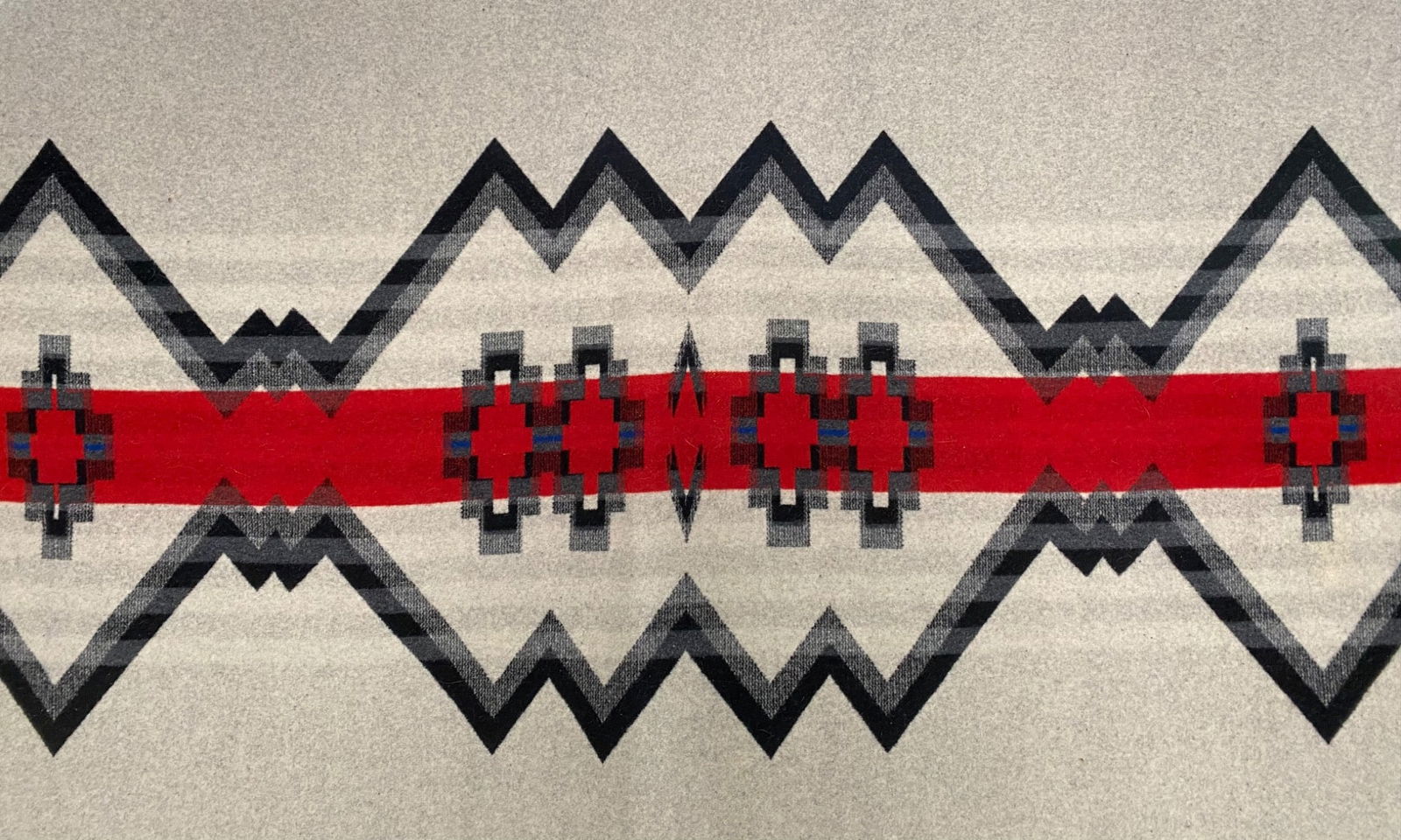 Pendleton ‘Beaver State’ Reversible Wool Blanket, 86 x 82 - 4