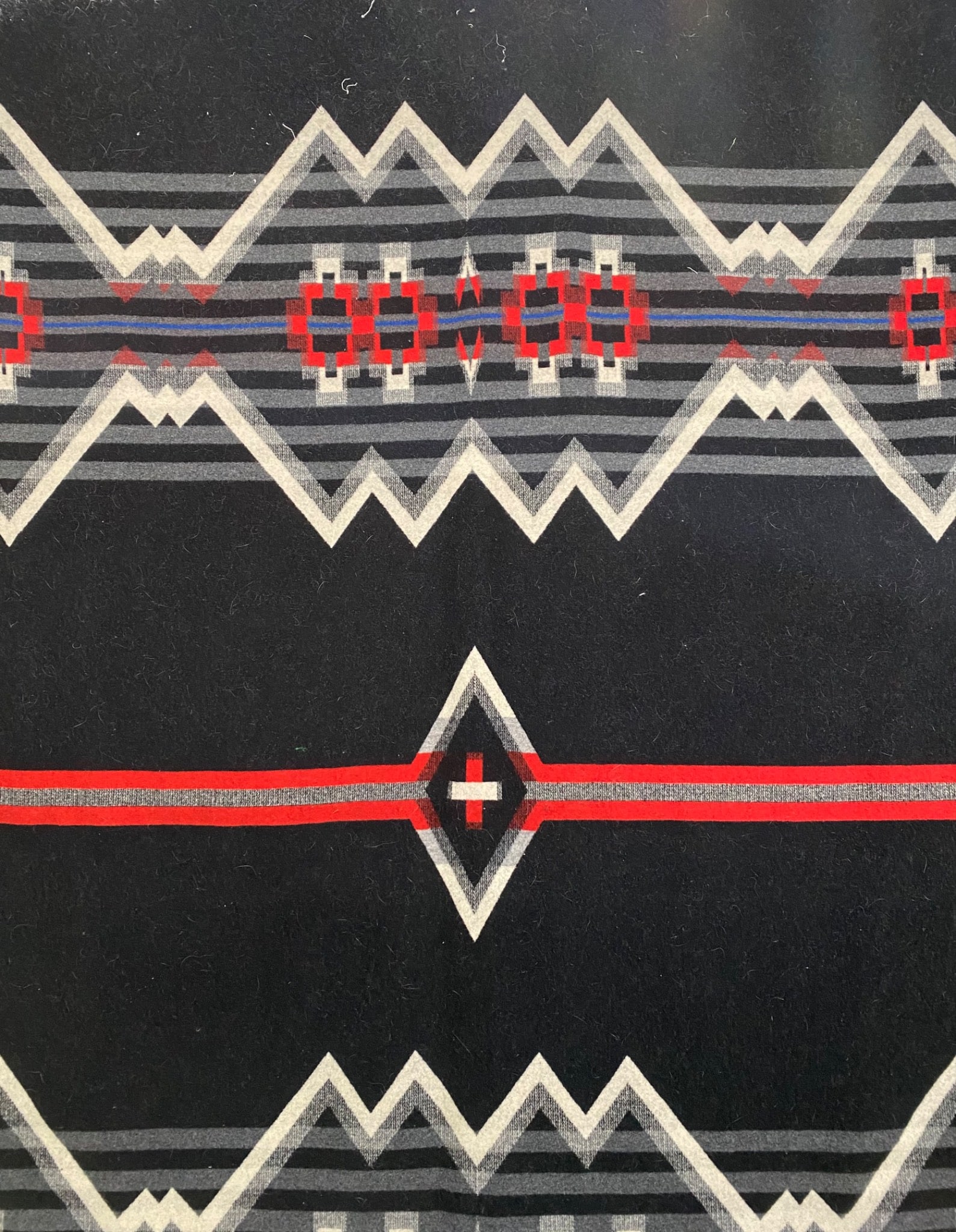 Pendleton ‘Beaver State’ Reversible Wool Blanket, 86 x 82 - 7