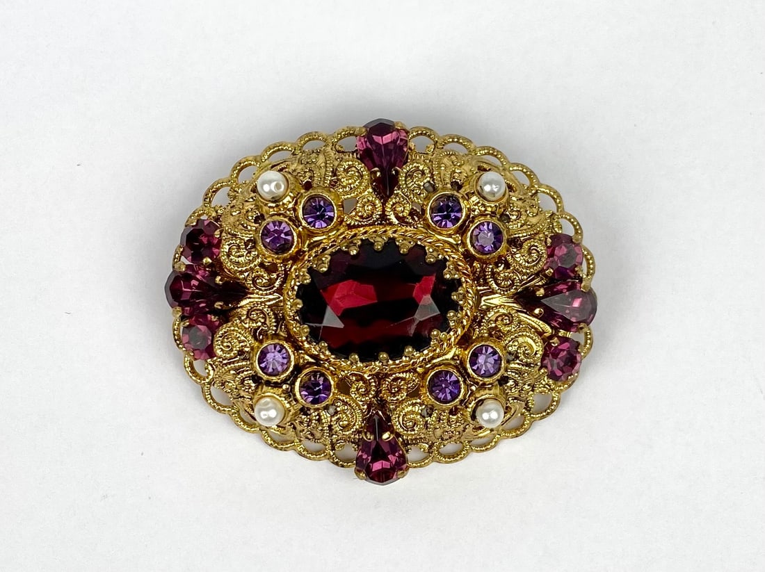 Vintage Gold-Tone Filigree & Rhinestone Brooch (1 of 5)
