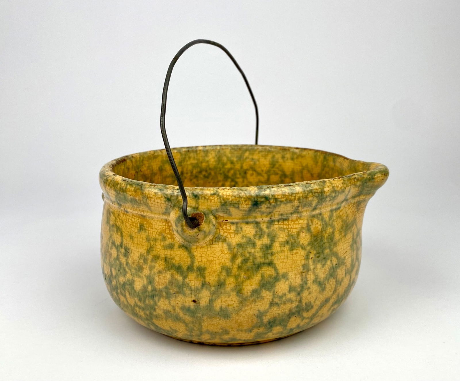Early Sponge Ware Batter Bowl - 5