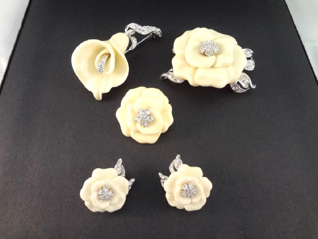 Nolan Miller Cala Lily Vintage Rhinestone Brooches (1 of 5)