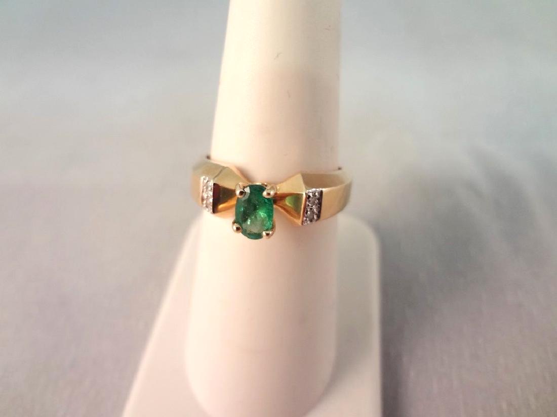 14K Gold Ring Oval Cut Emerald 6x4mm Ring Size 6.5 (1 of 3)