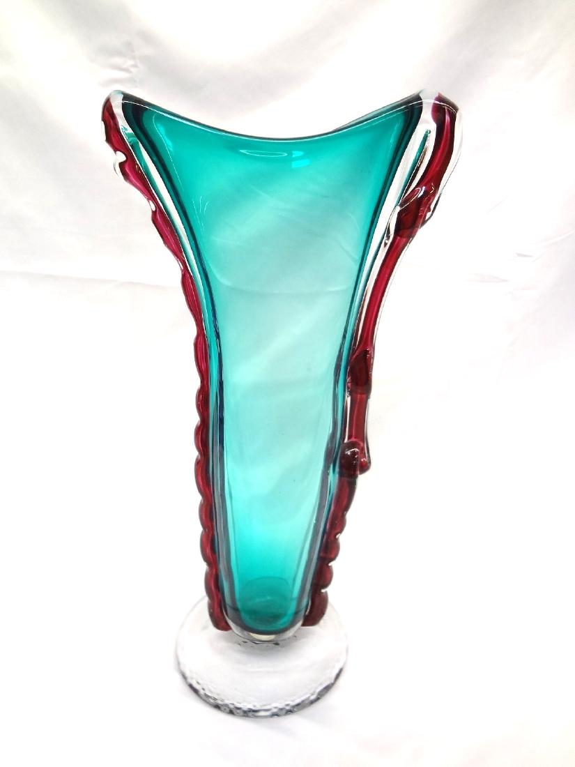 Stephen Rich Nelson Art Hand Blown Art Glass Vase: Stephen Rich Nelson Art Hand Blown Art Glass Vase: Measures 16 x 8 x 5. Signed on bottom. No condition issues