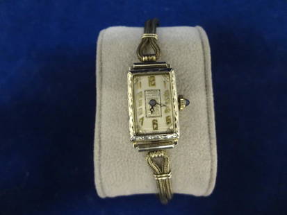 18k Gold Art Deco Belais Case Ladies Wristwatch 17: 18k Gold Belais Case Ladies Wristwatch 17 Jewel: Band in 14k gold filled. Case 18k white gold. 17 jewel wristwatch