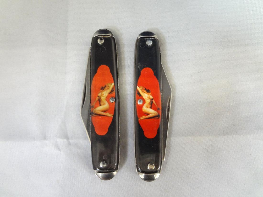 (2) Marilyn Monroe "Golden Dreams" Cut outs on Pocket: (2) Marilyn Monroe "Golden Dreams" Cut outs on Pocket Knives: The famous Marilyn nude pose cut out on pocket knives. In near mint condition
