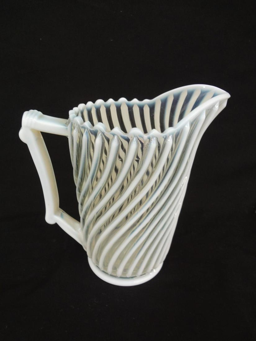 EAPG A.J. Beatty Glass Company White Beatty Swirl Water (1 of 4)