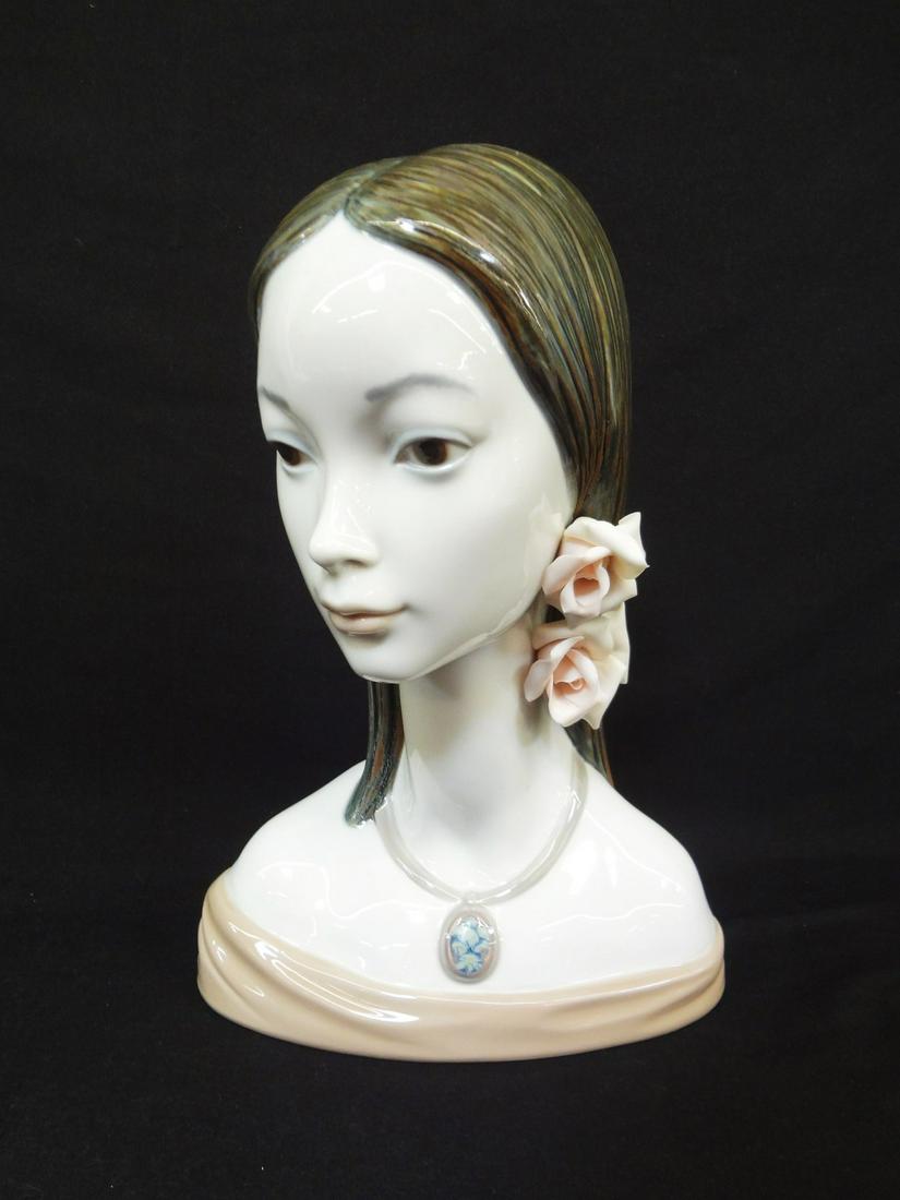 Lladro "Maja Head" #4668 (1 of 6)