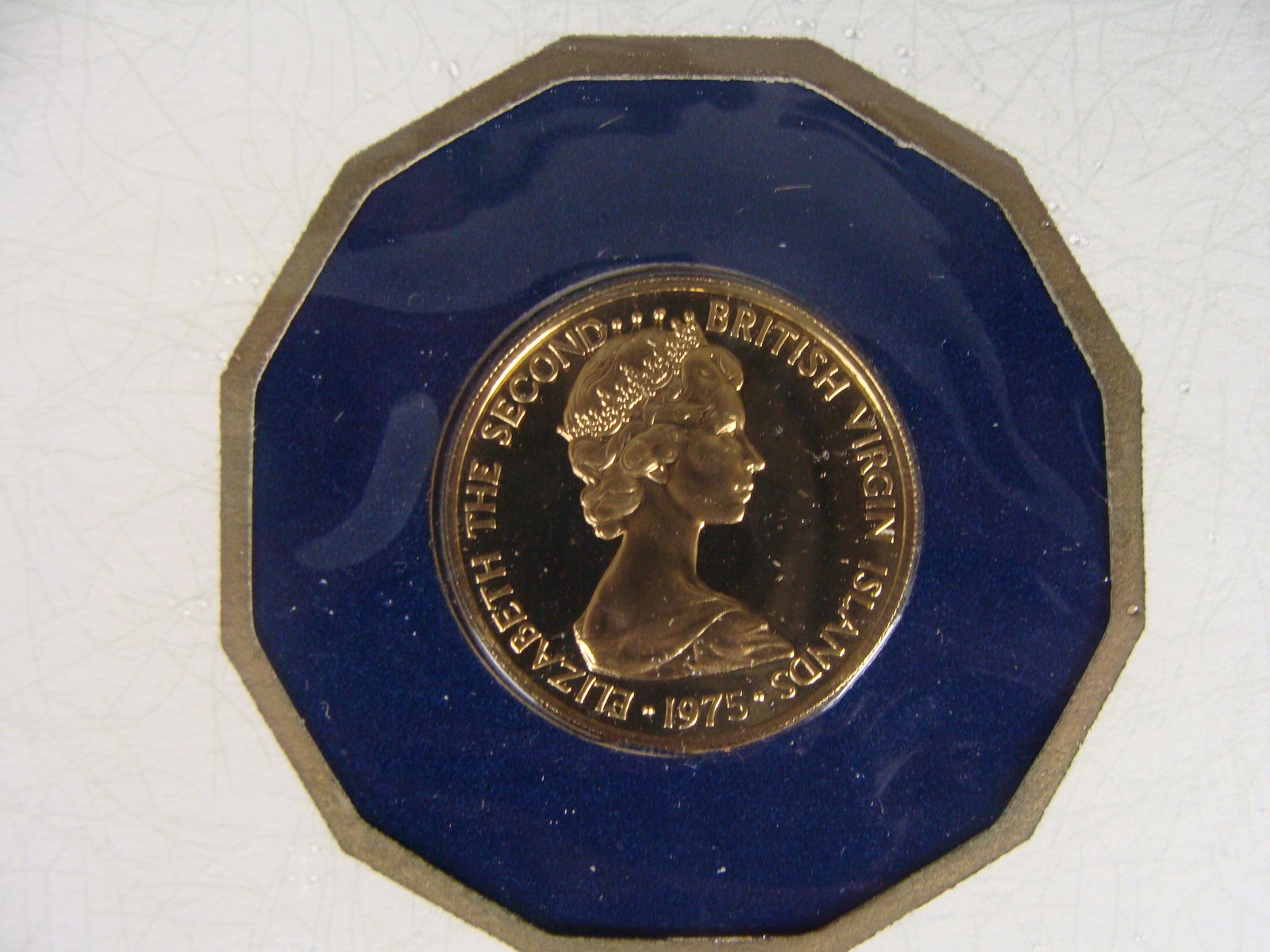 1975 British Virgin Islands $100 Gold Proof Coin 7.1 (1 of 4)